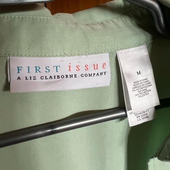 Mint Button-up Collared Shirt - Picture 3 of 3